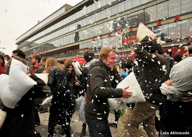 Pillow Fight Day in Stockholm - Photography by Lola Akinmade Akerstrom Pillow Fight Day in Stockholm - Photography by Lola Akinmade Akerstrom
