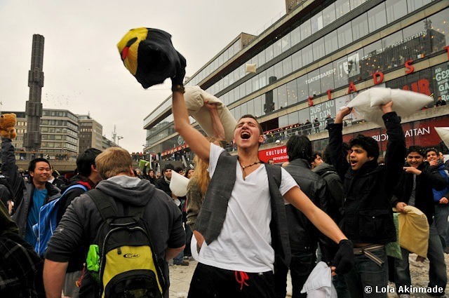 Pillow Fight Day in Stockholm - Photography by Lola Akinmade Akerstrom Pillow Fight Day in Stockholm - Photography by Lola Akinmade Akerstrom
