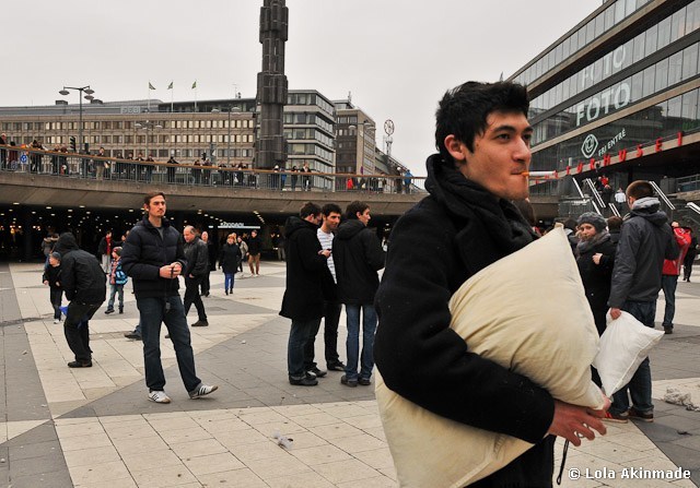 Pillow Fight Day in Stockholm - Photography by Lola Akinmade Akerstrom Pillow Fight Day in Stockholm - Photography by Lola Akinmade Akerstrom