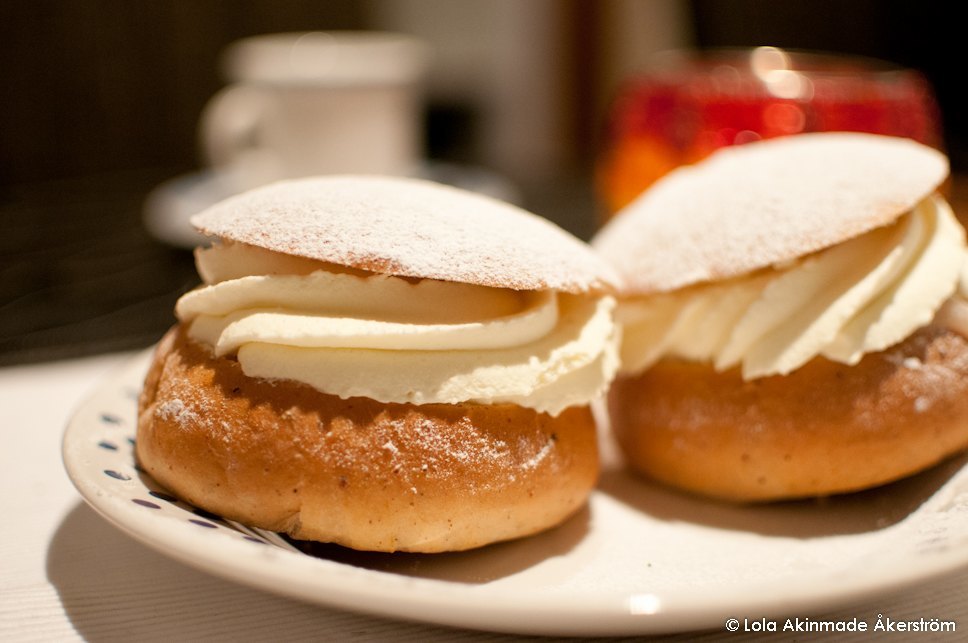 Sinning with semlor before Lent - Food Photography by Lola Akinmade Åkerström Sinning with semlor before Lent - Food Photography by Lola Akinmade Åkerström